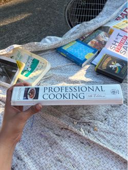 professional cooking book by wayne gisslen