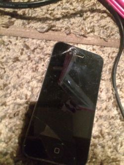 iPhone 4 BROKEN/PARTS
