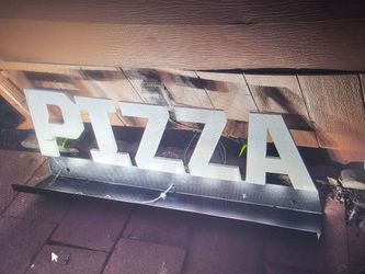 Pizz sign Lighting