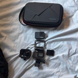 Go Pro Hero 7 Silver Excellent Condition
