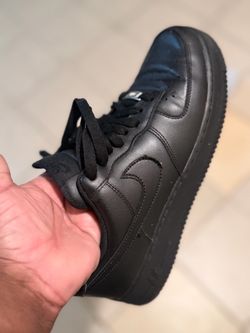 Nike Air Force 1 Triple Red Sneaker