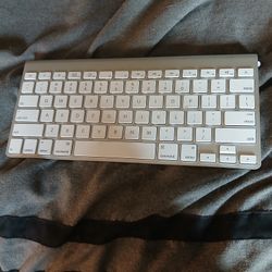 Apple  Keyboard 