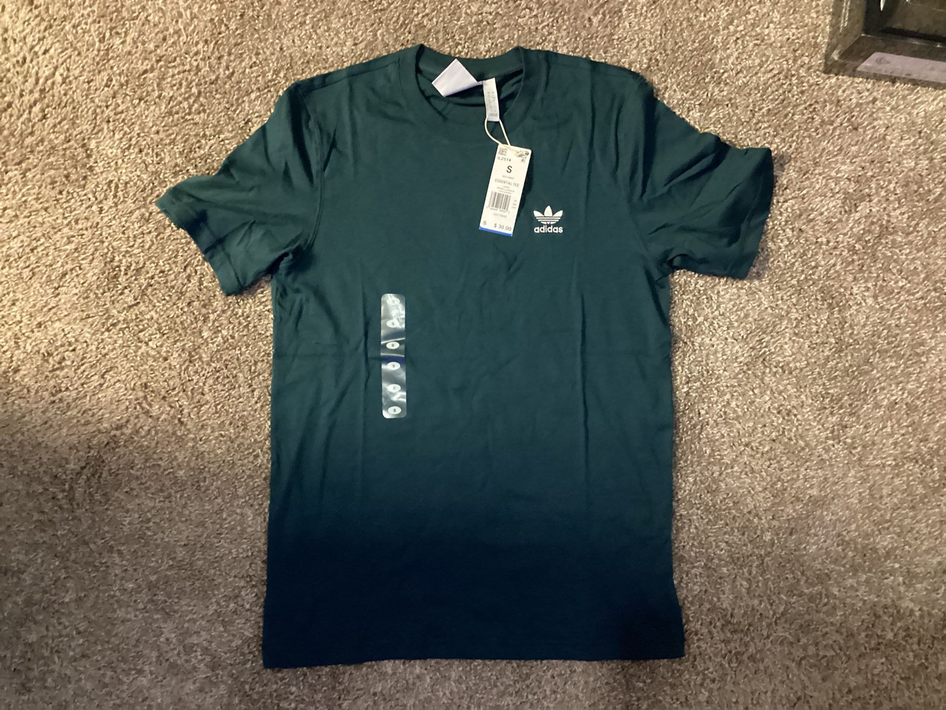 🔥🔥🔥Brand New Addidas T Shirt Green Size Small🔥🔥🔥