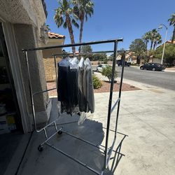 clothes rack on wheels