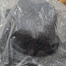 Daisy Fuentes & Tahari Dress up Hat