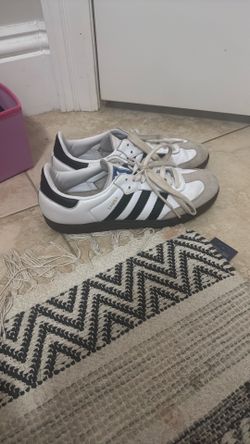 Samba shoes