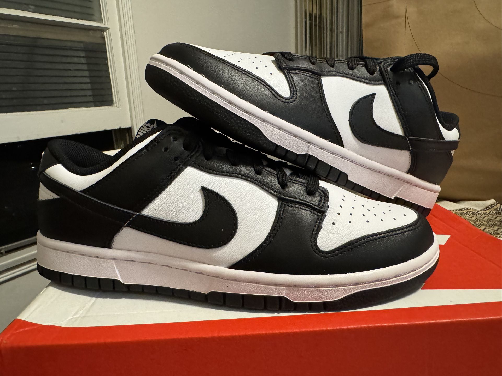 Panda Dunks Size 7.5 Men’s  Brand New $60 Firm
