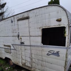 19' Shasta Airflight Camper - Project 