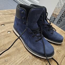 Puma boots size 11 mens