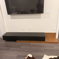Extendable TV Stand 70.9-85”