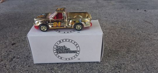 Hot Wheels 🔥 🌶 ford f150 lightning. 1996 Mack tonight, anniversary. Vintage 1:64 scale