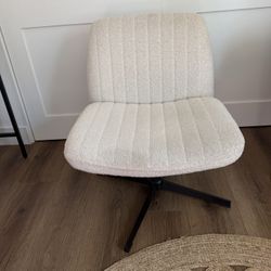 Criss Cross armless office chair 