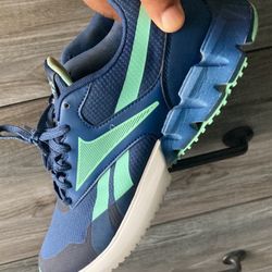 Men’s Reebok Shoes. Size 11 No Soles!