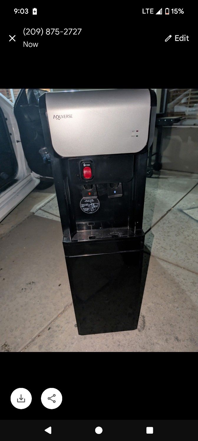 The Aquverse A6500 hot/cold Bottleless water cooler