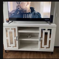 Up To 60 Inch Tv Console Like New Condition 