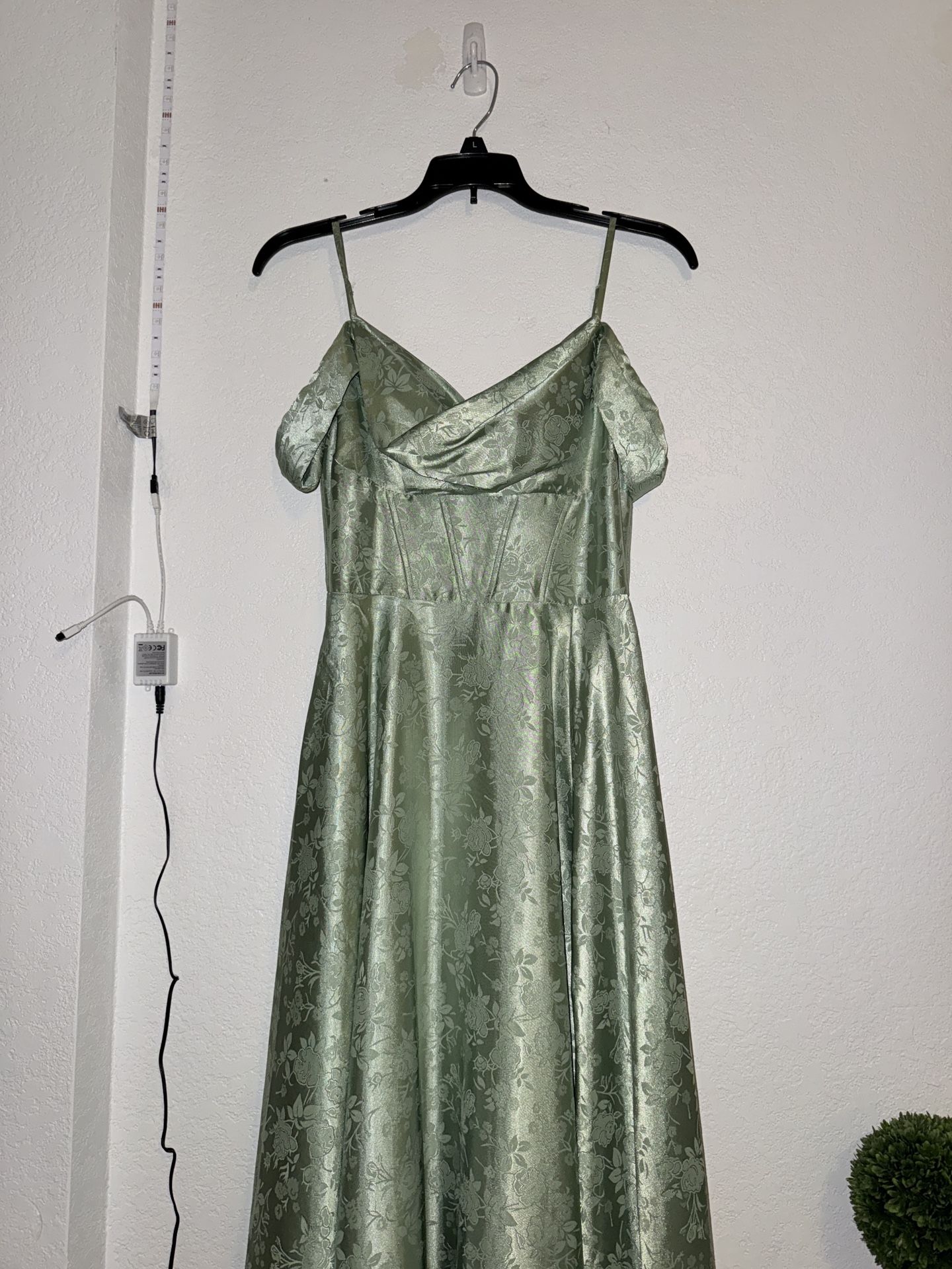 Prom Dress with side pockets