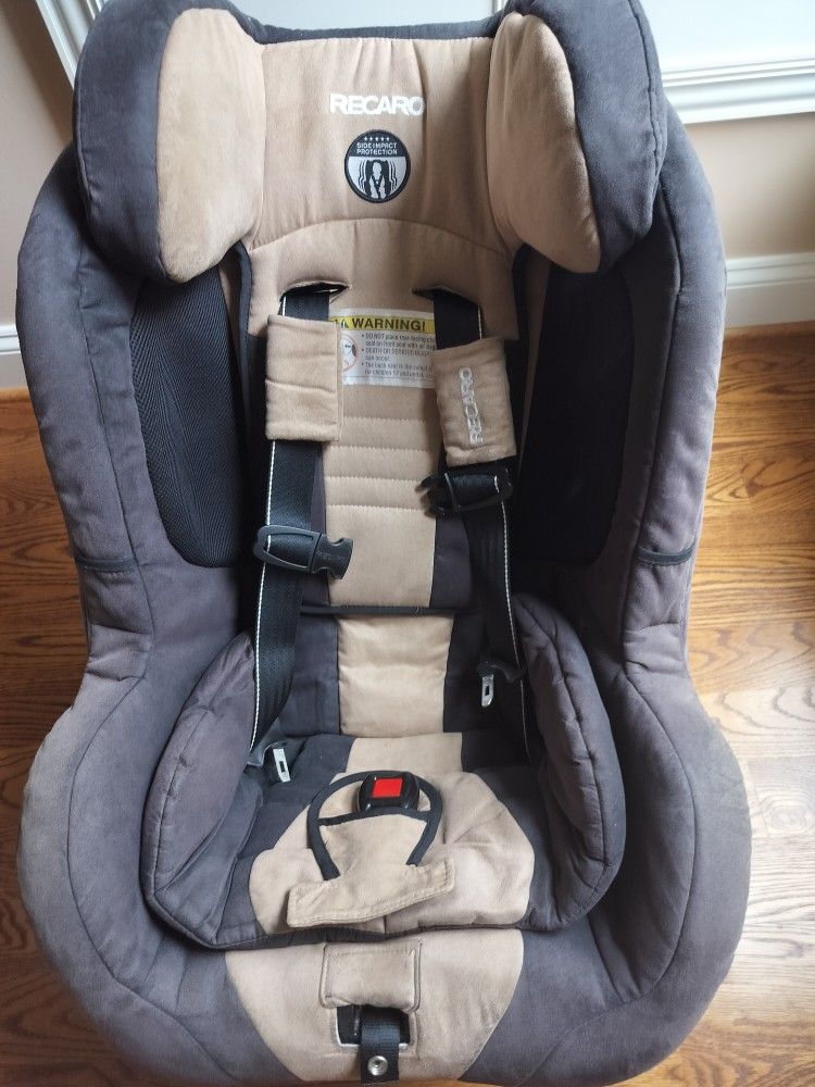 RECARO carseat from 1 to 8 years old