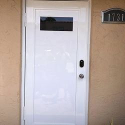 Puertas Y Ventanas De Impacto En Stock 