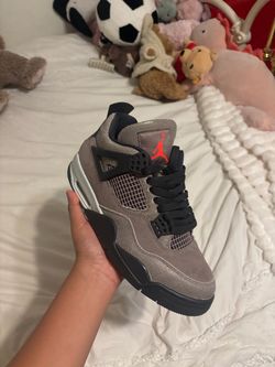 Jordan 4 taupe haze