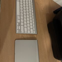 Wireless Apple Keyboard & Mouse Combo 