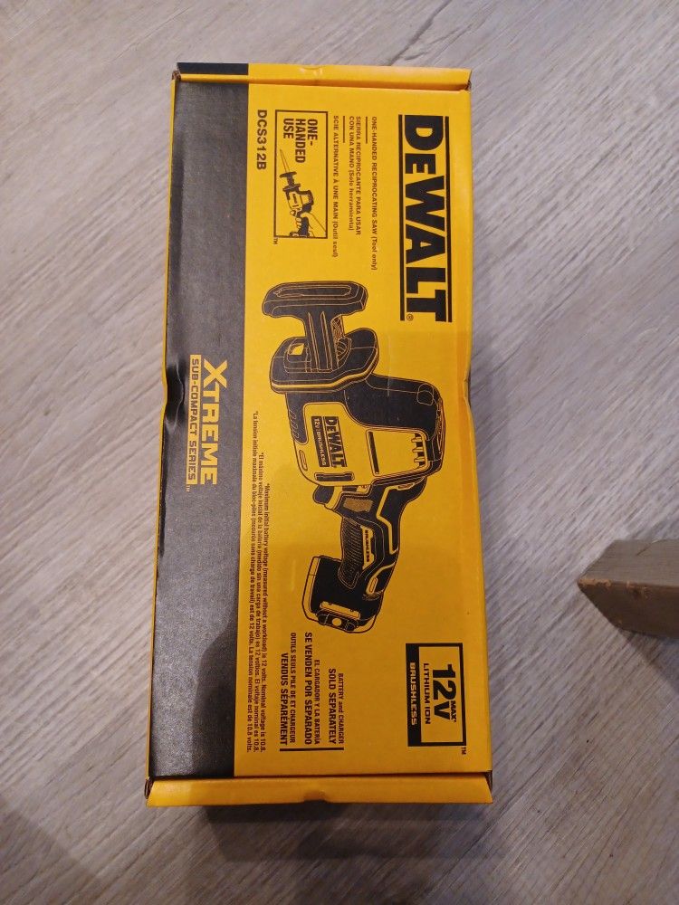  Dewalt 12v one handed reciprocating saw (Tool Only)