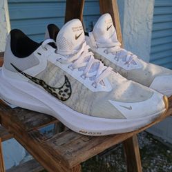 Womens Nike Air Zoom Winflo 8 Running Shoes Leopard Print 