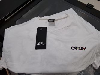 OAKLEY Tee- shirts
