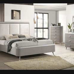 Brand New Elegant Contemporary Queen Bedroom Set 