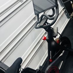 Peloton - Excellent Condition