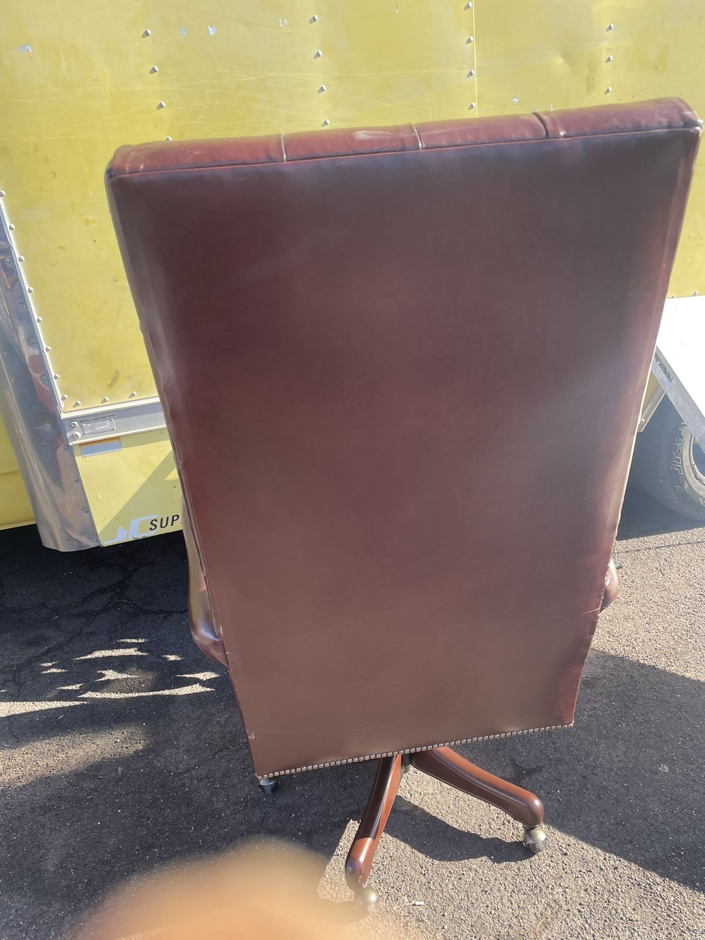 Office Chair Over Size Leather We Do Deliveries