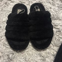Black ugg slides