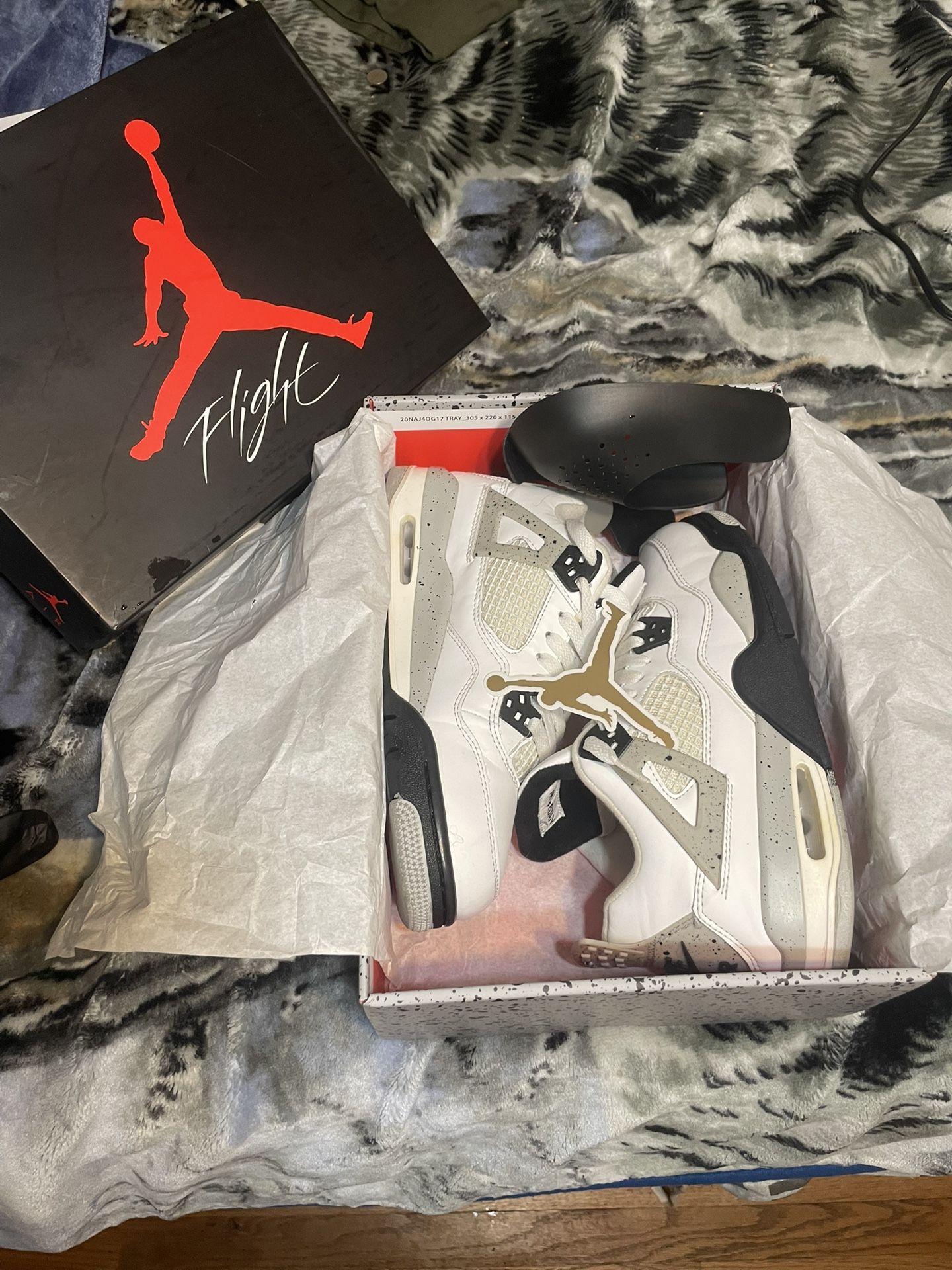 Jordan 4 White Cement Size 8 Kids 