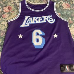 Lebron James Jersey 