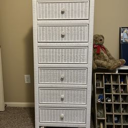 Wicker Chest of Drawers