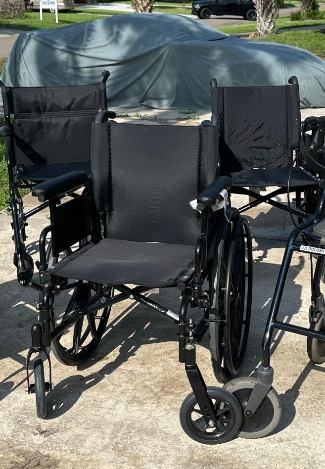 5 WHEELCHAIRS & 1 WALKER