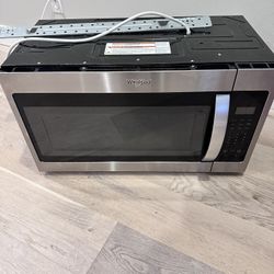 Whirlpool 30 in. 1.7 cu. ft. Over the Range Microwave in Stainless Steel