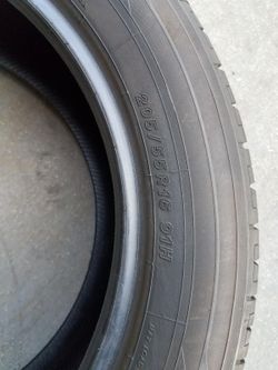 Yokohama 205/55R16 Tire llanta