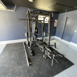 Vesta Fitness Smith Machine 1001 w/Bench Attachment | 245lb Cast Iron Olympic Weights | 7ft Olympic Bar | Fitness | Gym Equipment | FREE DELIVERY 🚚 
