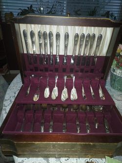 Wm Roger's Service for 12 Silver-plated Flatware with Serving Pieces, Original Wood Storage Case & Certificate/Guarantee