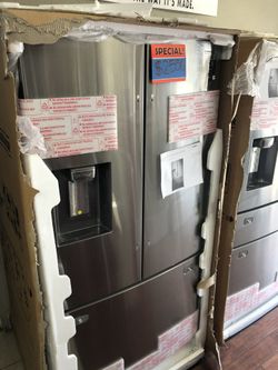 28 Cu Ft 3 Door French Door Refrigerator In Stainless Steel