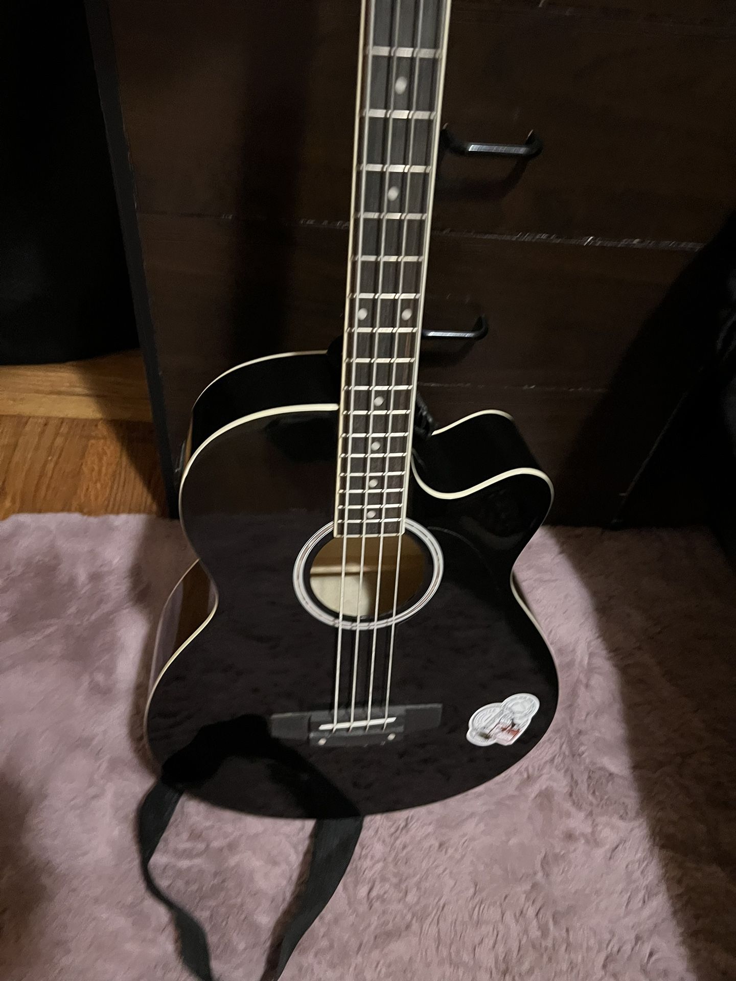 4 String Bass Guitar
