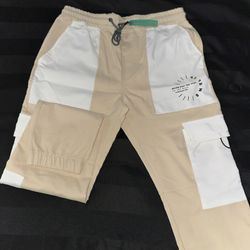 Rock Salt Jogger – New, never worn, size L