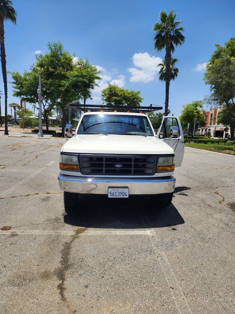 1996 Ford E-350