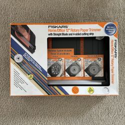 Fiskars 12" Rotary Paper Trimmer