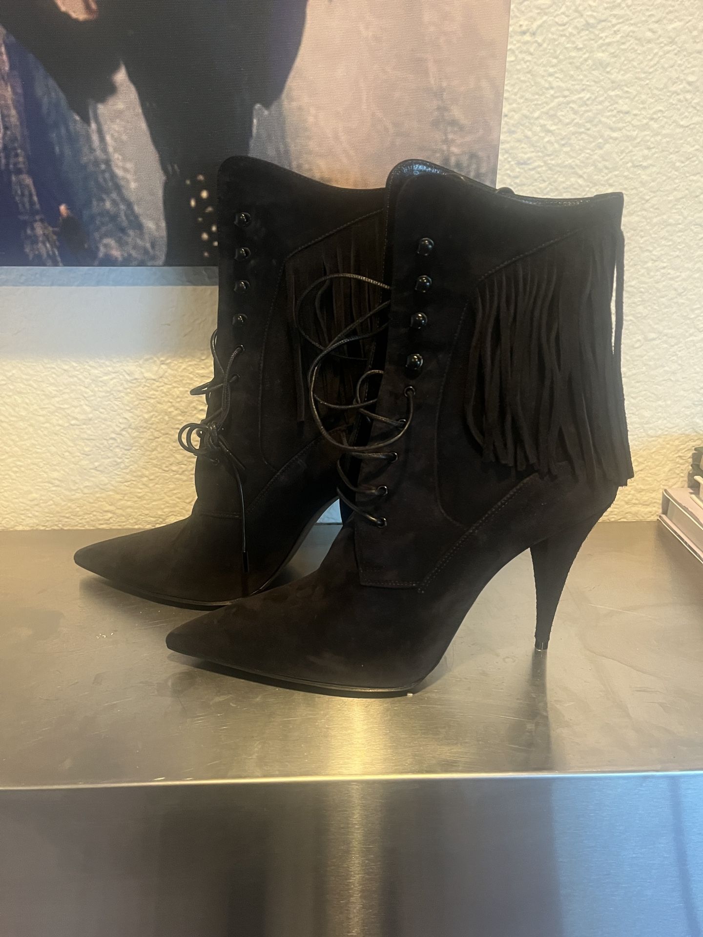SAINT LAURENT lace Up Suede Boots 39