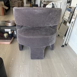 Accent Chair 