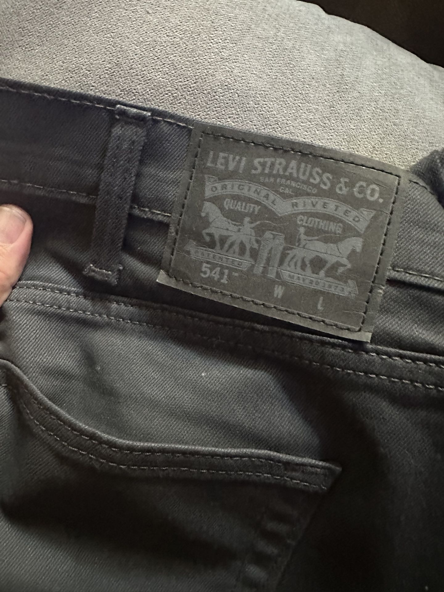 Brand New Levi’s Pants 44X29