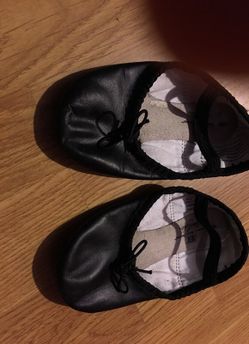 Ballet shoes size 8 leather