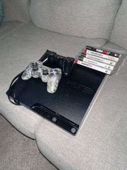 PS3 2 controllers 5 games!