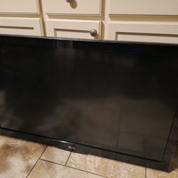 42" LG From 2010 . Not a smart Tv. 